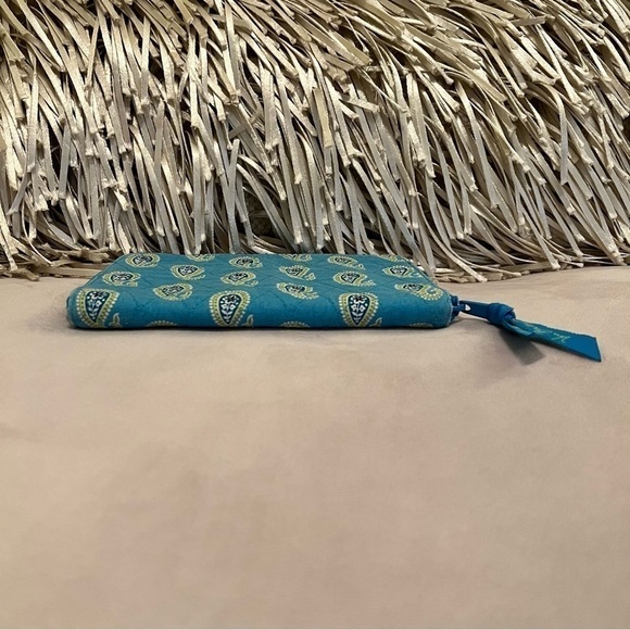 VERA BRADLEY Bermuda Blue Zip Around Wallet Long Green Paisley Retired Travel - Picture 10 of 11